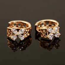 Load image into Gallery viewer, Brand Vintage Gold Hoop Earrings